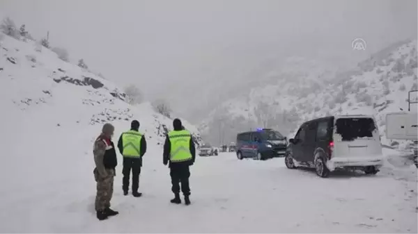 Son dakika haber: GÜMÜŞHANE - Trafik kazası: 1 ölü, 3 yaralı