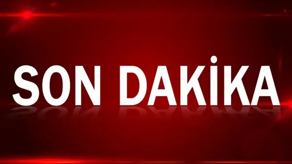 Kadıköy'de balıkçı teknesi karaya oturdu, mahsur kalan 2 kişi kurtarıldı