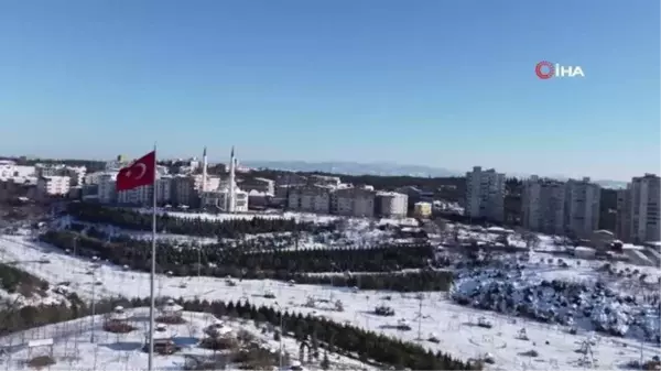 Karla kaplanan Tatlıkuyu Vadisi havadan görüntülendi