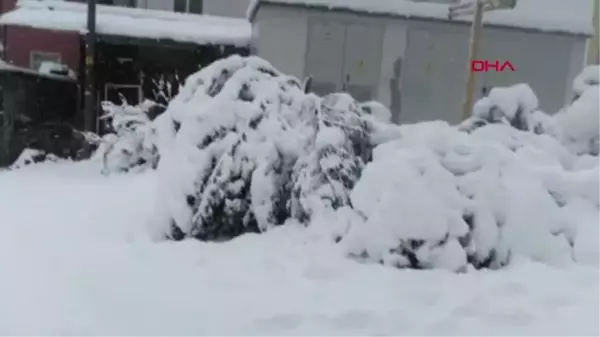 AĞLASUN'DA KARDAN YOLLAR KAPANDI