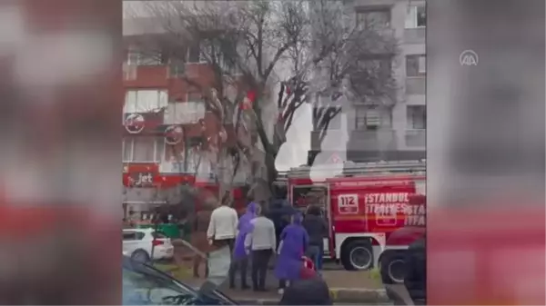 Üsküdar'da apartmanda çıkan yangın söndürüldü