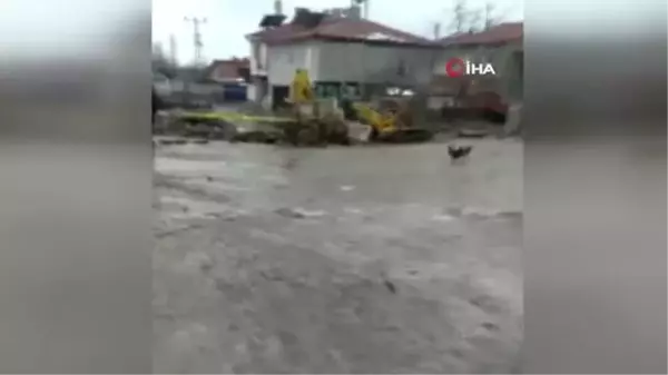 Selin vurduğu Esme köyü'de çalışmalar sürüyor