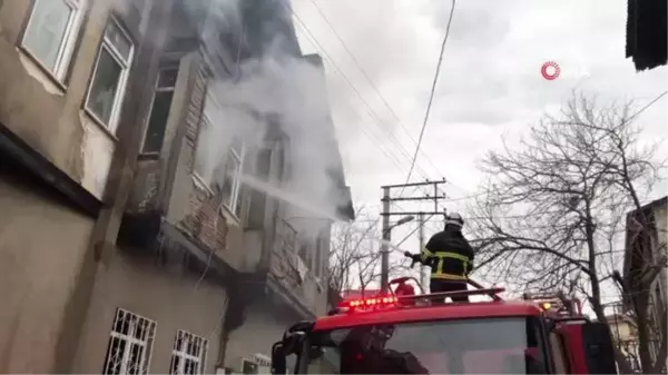 Kastamonu'da iki katlı ahşap evde yangın