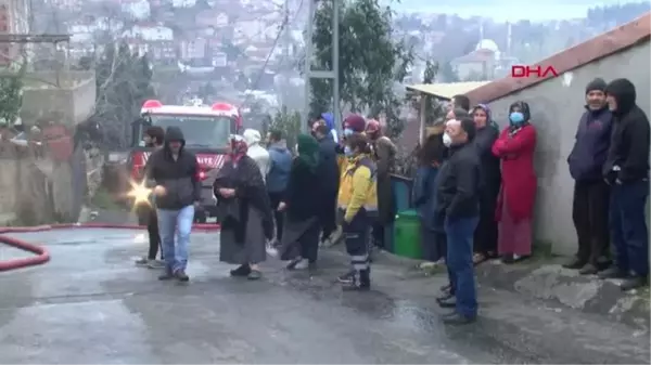 Son dakika gündem: BEYKOZ'DA ÇATI YANGINI MAHALLELİYİ SOKAĞA DÖKTÜ