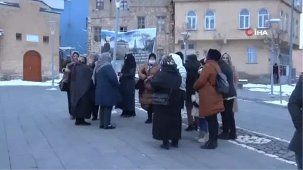 Eksi 7 derecede ışık hadisesini izlemek için Siirt'te toplandılar