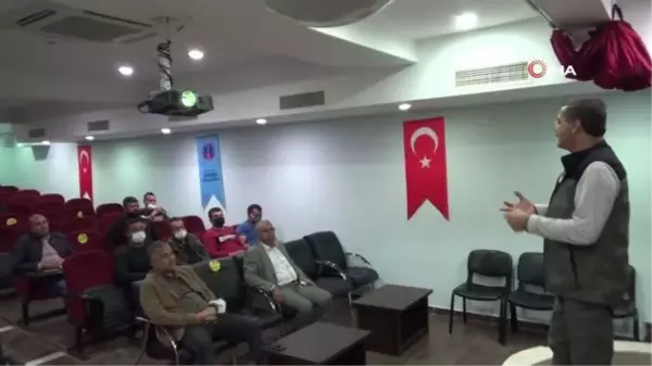 Kumluca'da, gönüllü orman yangınları mücadele ekibine seminer