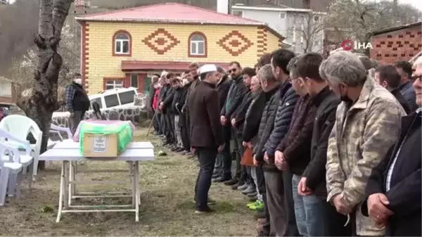 Anneye acı veda... Kocası tarafından öldürülen kadın toprağa verildi