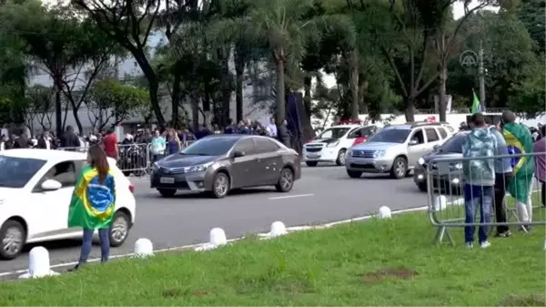 SAO PAULO - Brezilya Devlet Başkanı Bolsonaro motosiklet konvoyuna katıldı