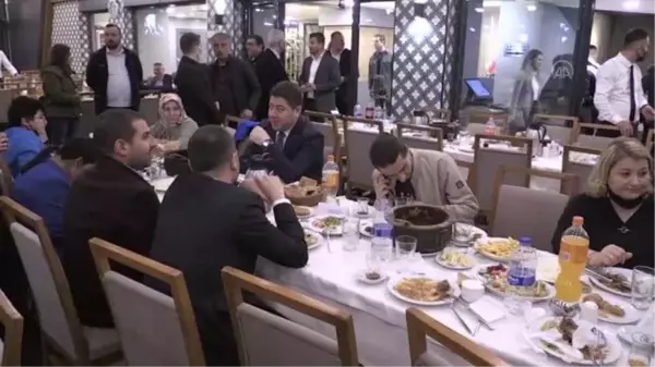 Bakan Dönmez, iftar programına video konferansla katıldı