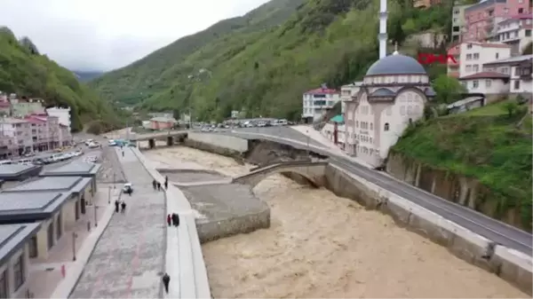 DERELİ'DE TAŞKIN; YOL ÇÖKTÜ, KEMER KÖPRÜ HASAR GÖRDÜ