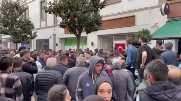 Son Dakika | Maskeli saldırganlar 1'i çocuk 2 kişiyi silahla yaraladı