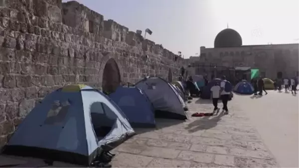 Kudüs'te bir ramazan geleneği: Mescid-i Aksa'da kurulan itikaf çadırları