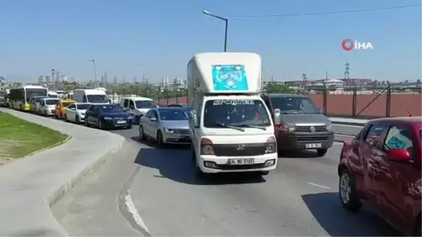 Son Dakika | İkitelli'de feci kaza... İETT otobüsü, servis aracı ve kamyonet çarpıştı