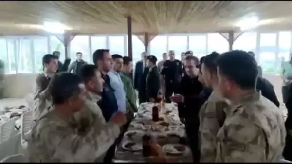 KAHRAMANMARAŞ - Kahramanmaraş Valisi Coşkun Mehmetçik ile iftar yaptı