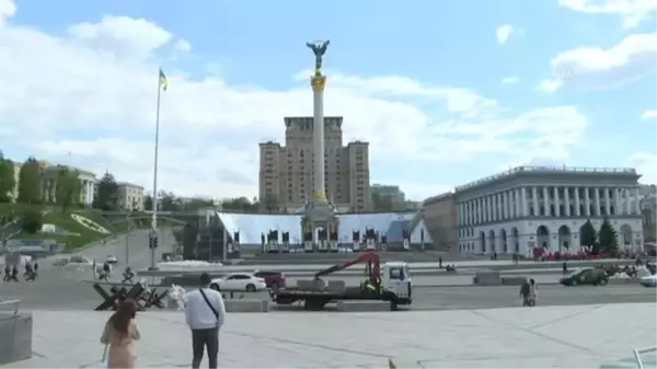 Ukrayna'nın başkenti Kiev eski hareketli günlerine dönmeye başladı