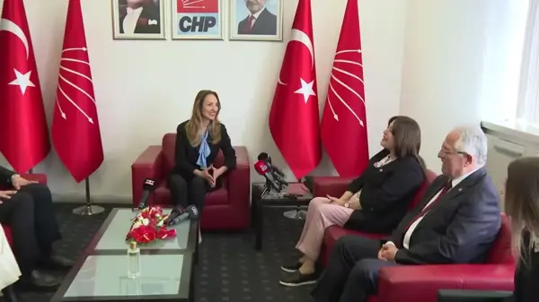 CHP heyeti, İYİ Parti heyeti ile bayramlaştı