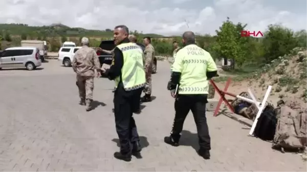 TUNCELİ'DE YOLLAR HAVADAN DENETLENDİ