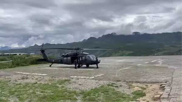 Kara yollarındaki bayram trafiği helikopterle denetlendi