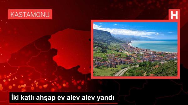 İki katlı ahşap ev alev alev yandı