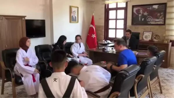 Germencik'te minik sporculardan Kaymakam Gülenç'e ziyaret