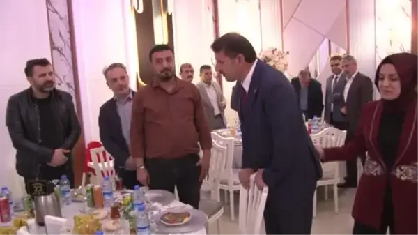 Tayini çıkan Vali Salih Ayhan'a fahri hemşehrilik beraatı