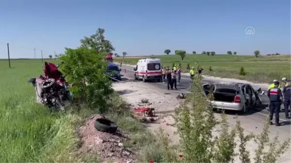 Trafik kazasında anne ile hamile kızı hayatını kaybetti