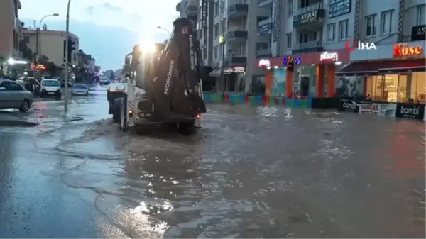 Kadirli'de şiddetli yağmur su taşkınlarına neden oldu