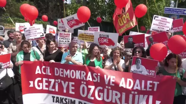 Taksim Dayanışması'ndan Gezi Tutuklularına Bakırköy Cezaevi Önünde Destek: 