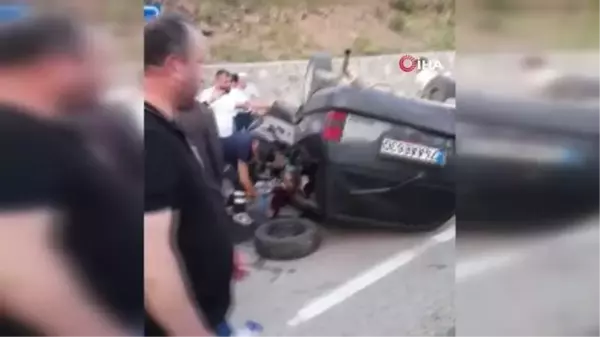 İki otomobilin çarpıştığı kazada 2 kişi araçta sıkıştı: 5 yaralı