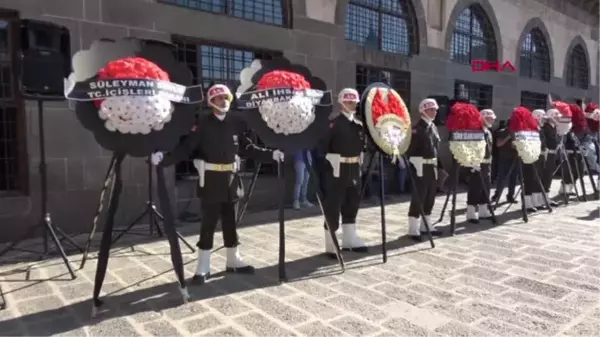 ŞEHİT UZMAN ÇAVUŞ SERTTAŞ, DİYARBAKIR'DA SON YOLCULUĞUNA UĞURLANDI -