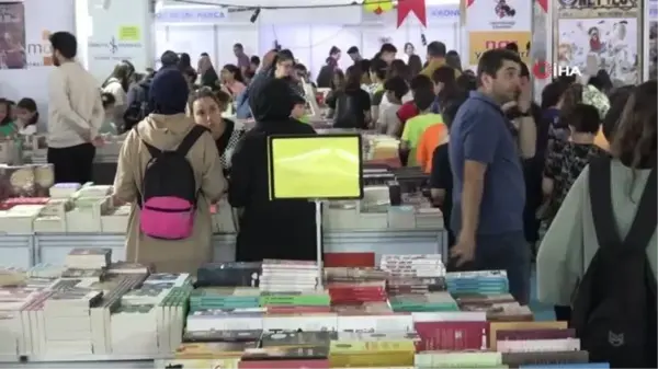 Kitap fuarına 7'sinden 70'ine yoğun ilgi