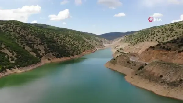 Musluklardan akan çamurlu su vatandaşları isyan ettirdi