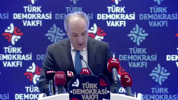 Mustafa Yeneroğlu, Demokrasiyi Çiçeğe Benzetti: 