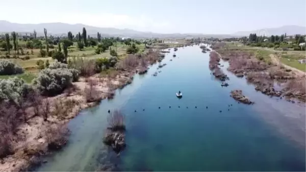 Kızılırmak'ta kaybolan kişiyi arama çalışmaları sürüyor