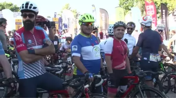 Beykoz'da binlerce sporcu Turkcell GranFondo yarışında ter döktü