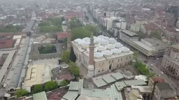 Bursa'yı gezecek yabancı turistler için tarihi kent kimliği öne çıkarılacak