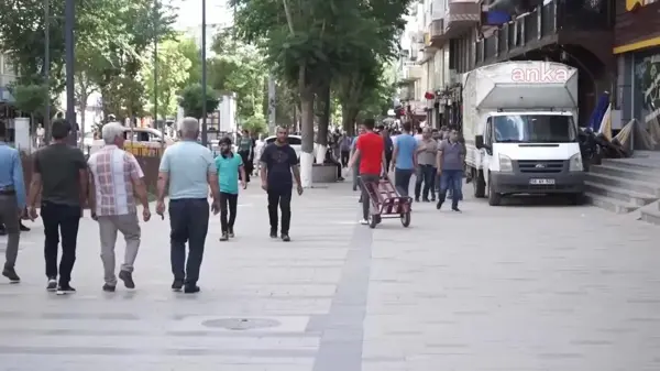 Siirtli Vatandaş: Klimayı Açamıyoruz Faturalardan Dolayı. Kışın Üstüne Bir Örtü Attık, Yaz Oldu Hala O Örtüyü Alamıyoruz