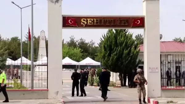 Arife günü şehitlik ziyaretleri yapıldı