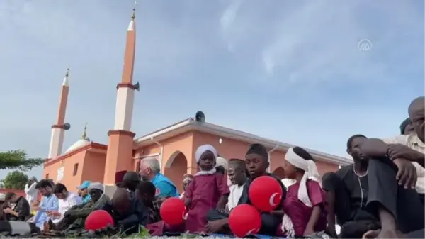 Nijerya'da Kurban Bayramı namazı kılındı