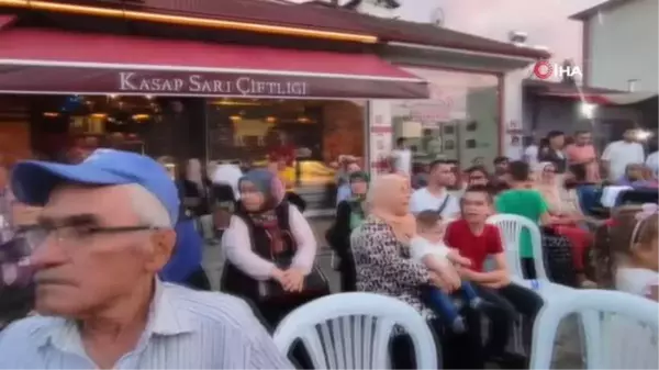 Sanatçı Ramazan Çelik gurbetçilerle buluştu