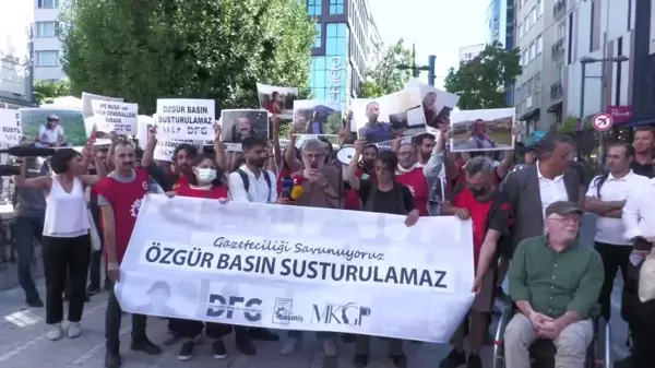 Basın Meslek Örgütleri Diyarbakır'da 16 Gazetecinin Tutuklanmasının Birinci Ayında Kadıköy'de Eylem Yaptı