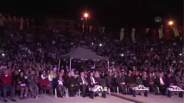 Dede Korkut Uluslararası Kültür ve Sanat Şöleni'nde Öykü Gürman konser verdi