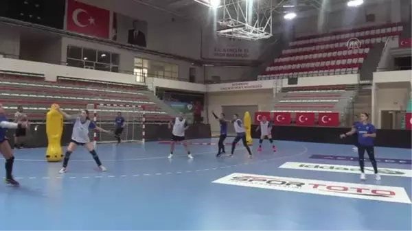 Kastamonu haberleri... Kastamonu Belediyespor'un oyuncuları, yeni sezonu değerlendirdi