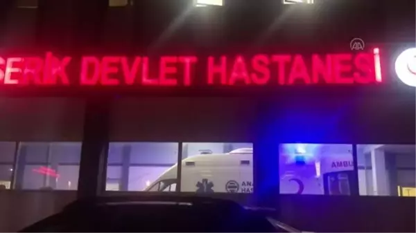 Son dakika haberi... Bıçaklı kavgada 3 kişi yaralandı