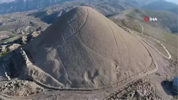 Nemrut Dağı'ndaki heykellere 'nano kireç' dolgusu