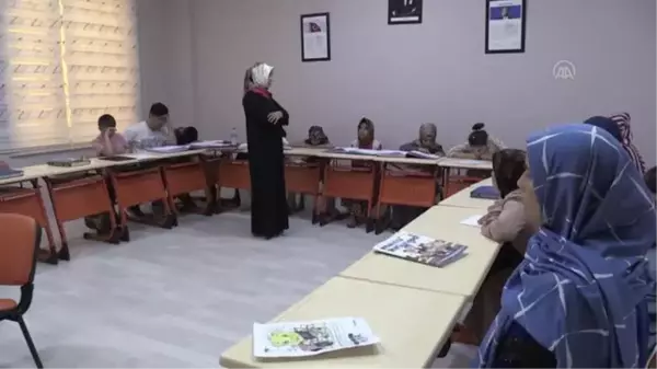 ŞANLIURFA - Görme engelliler, Braille alfabesiyle Kur'an-ı Kerim okuyor