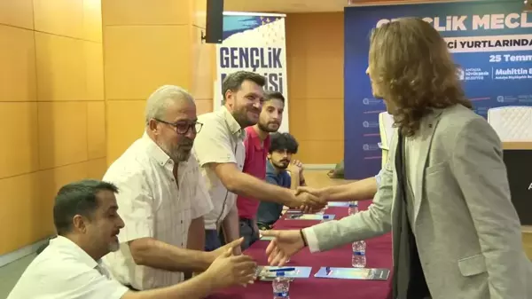 Antalya Büyükşehir'in 'Gençlik Buluşması'nda Öğrenci Yurtlarındaki Sorunlar Ele Alındı