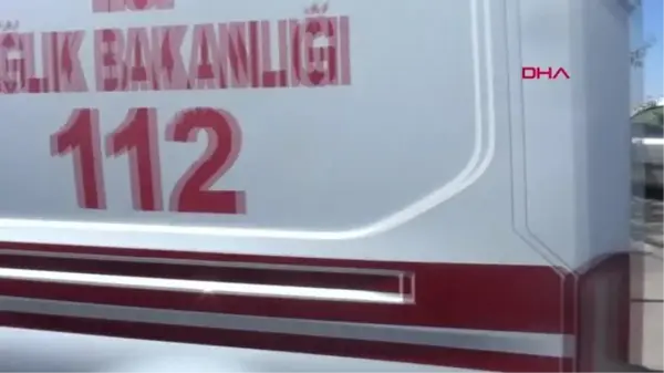 HAFİF TİCARİ ARAÇLAR ÇARPIŞTI 2 YARALI