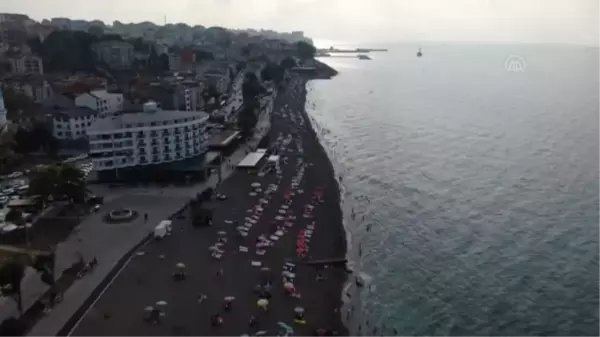 Sıcaktan bunalanlar hafta sonu sahillerde yoğunluk oluşturdu