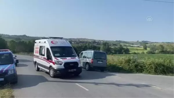 Sakarya gündem haberleri... Kaynarca'da hafif ticari araçla çarpışan otomobildeki 2 kişi yaralandı